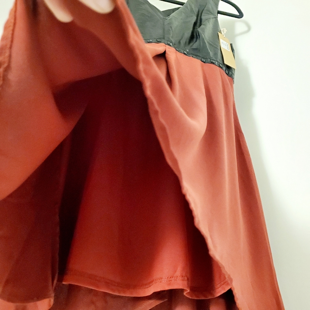 Dress - Picture 4 of 6